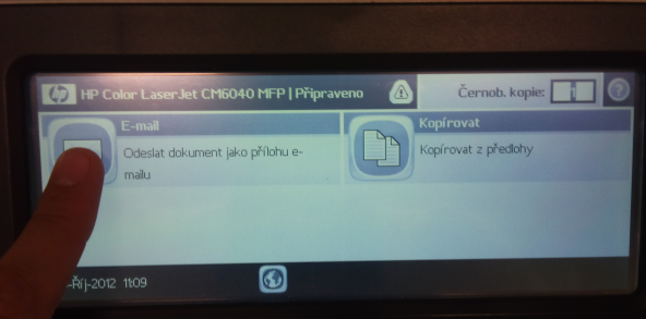 Pic. 5: The control display MFP click on the E-mail button Pic. 5: The control display MFP click on the E-mail button